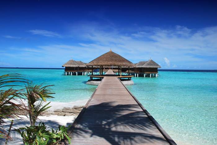 Nu trebuie să dai 10.000 euro să mergi în Maldive! Acest paradis nu e doar pentru bogați! Cum poți să vizitezi insulele la mai puțin de o pătrime de preț