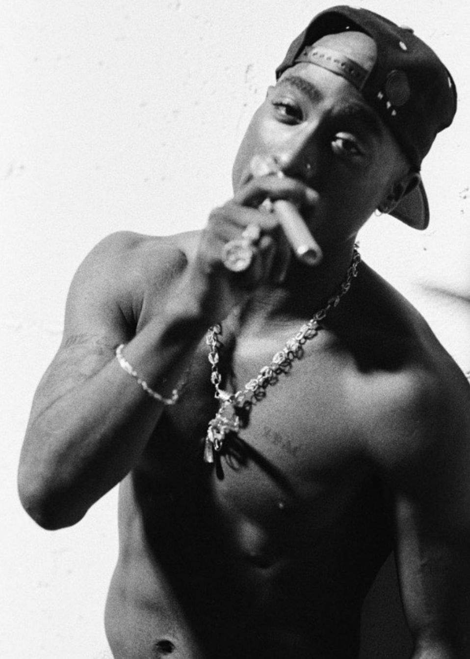 Tupac, poză alb-negru