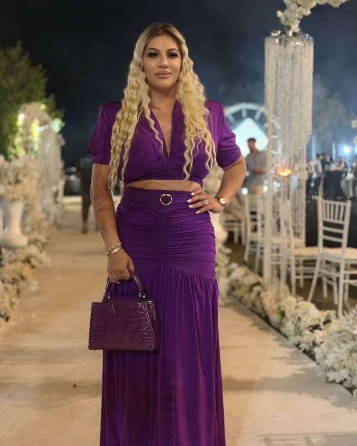 Lambada în rochie mov