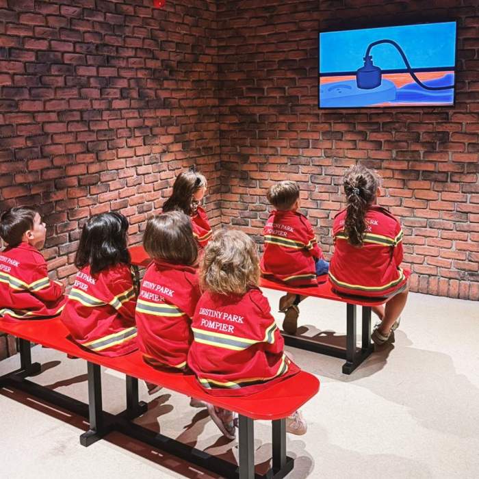 Prima lecție din septembrie s-a ținut în afara clasei: o experiență specială pentru zeci de copii la Destiny Park