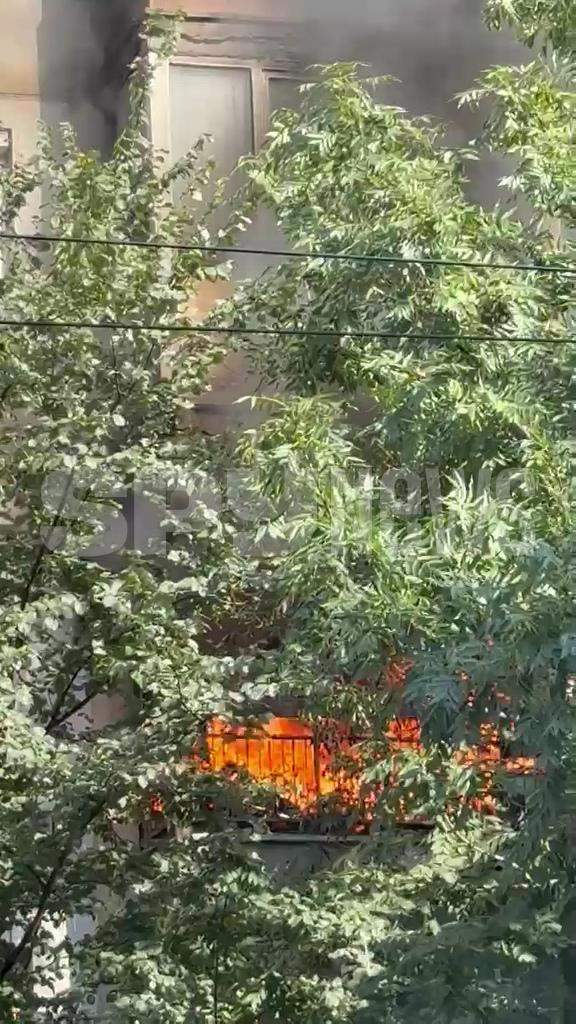 Incendiu puternic în Sectorul 3 din București! Un apartament din zona Dristor a luat foc | VIDEO