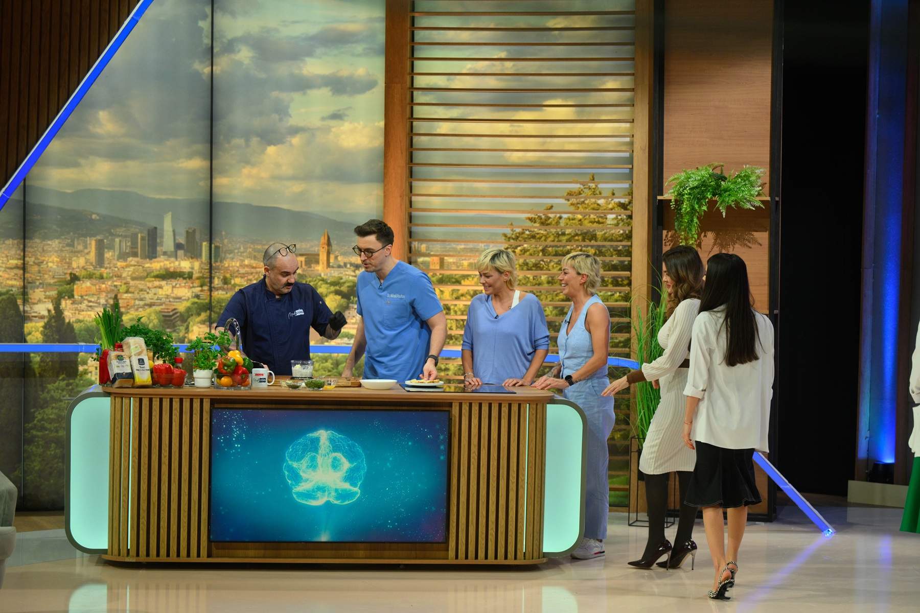 MediCOOL revine cu sezonul 10, pe Antena 1 și AntenaPLAY. Mihail Pautov răspunde la cele mai importante întrebări despre sănătate, începând de sâmbătă, 12 septembrie, de la ora 12:00