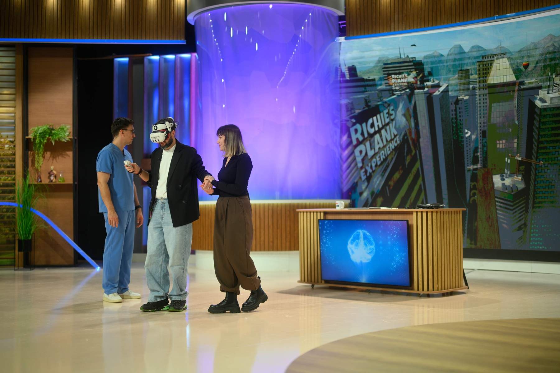 MediCOOL revine cu sezonul 10, pe Antena 1 și AntenaPLAY. Mihail Pautov răspunde la cele mai importante întrebări despre sănătate, începând de sâmbătă, 12 septembrie, de la ora 12:00