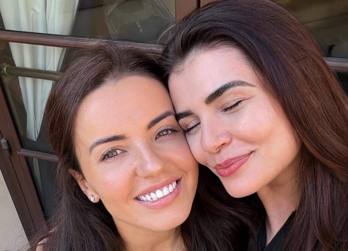 monica gabor si madalina apostol selfie