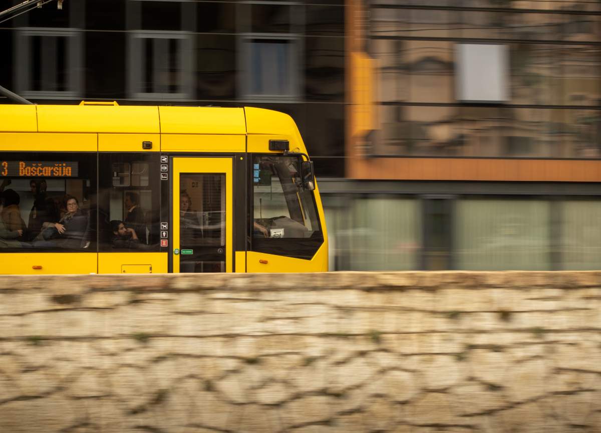 Imagine ilustrativă cu un tramvai