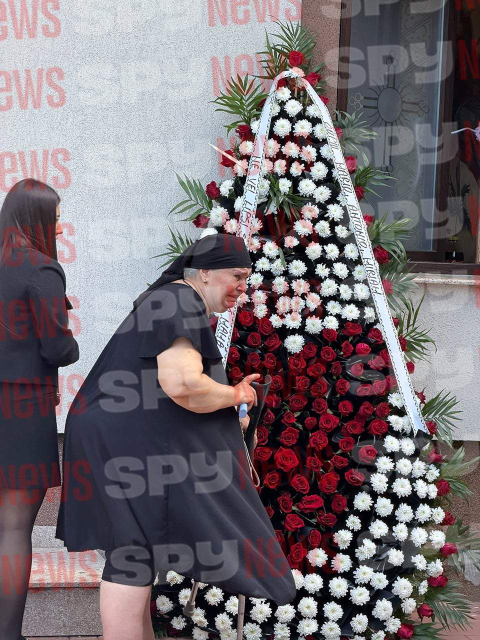 Trupul neînsuflețit al Mădălinei Apostol a ajuns la capelă! Primele imagini