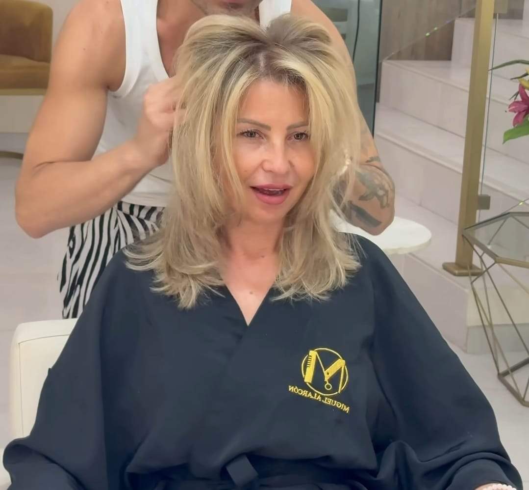 Operațiile estetice pe care le are mama ispitei Gabriella de la Insula Iubirii. Cele două au o relație apropiată