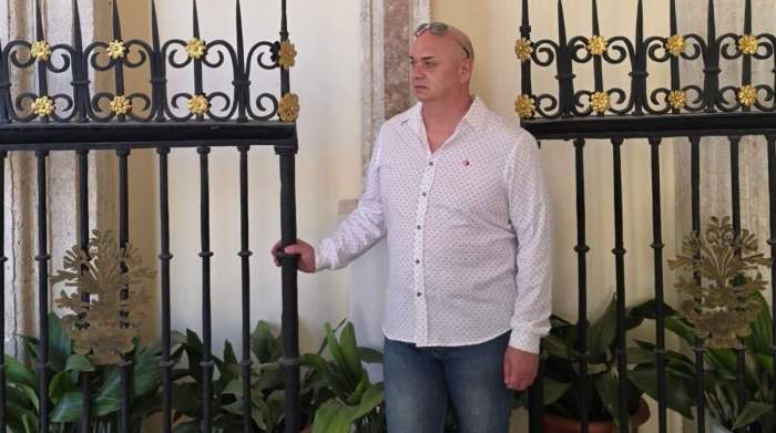 Cristi din Banat este în doliu! Cântărețul a făcut anunțul: „S-a stins din viață…”