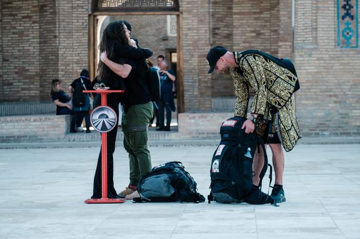 Eliminare neașteptată la Asia Express! Edi și Radu Isac au părăsit competiția după etapa din Uzbekistan