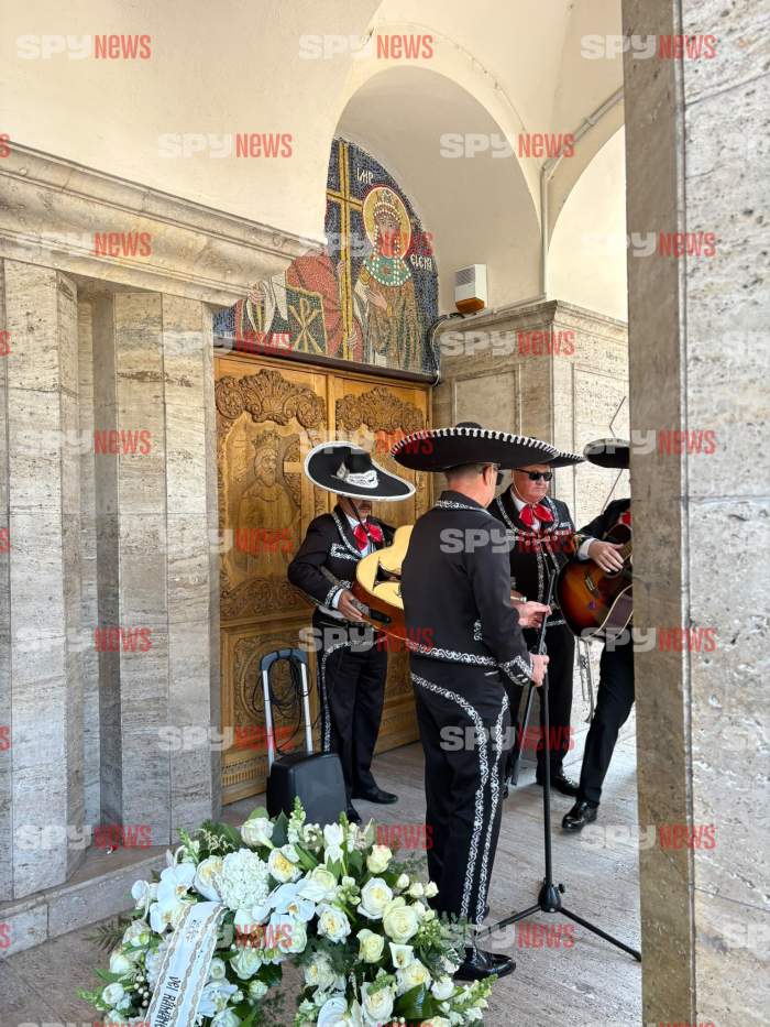 Mariachi, la înmormântarea Mădălinei Apostol