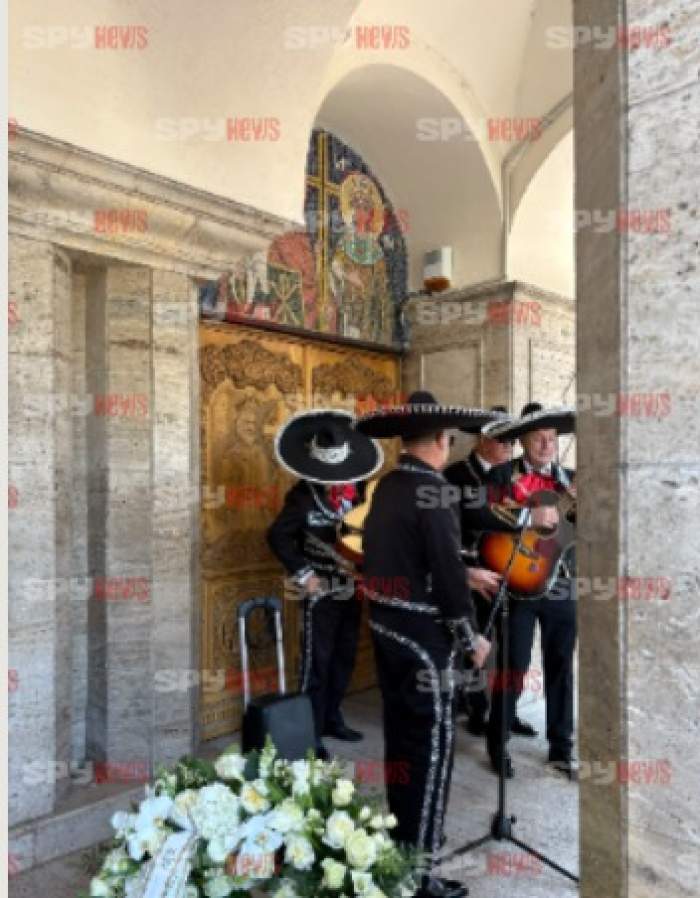 Mariachi, la înmormântarea Mădălinei Apostol