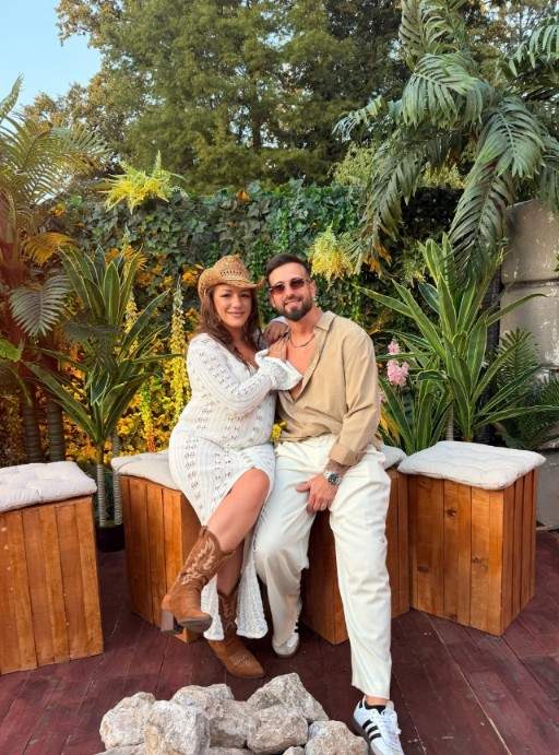 francesca sarao si cristi pungă insula iubirii