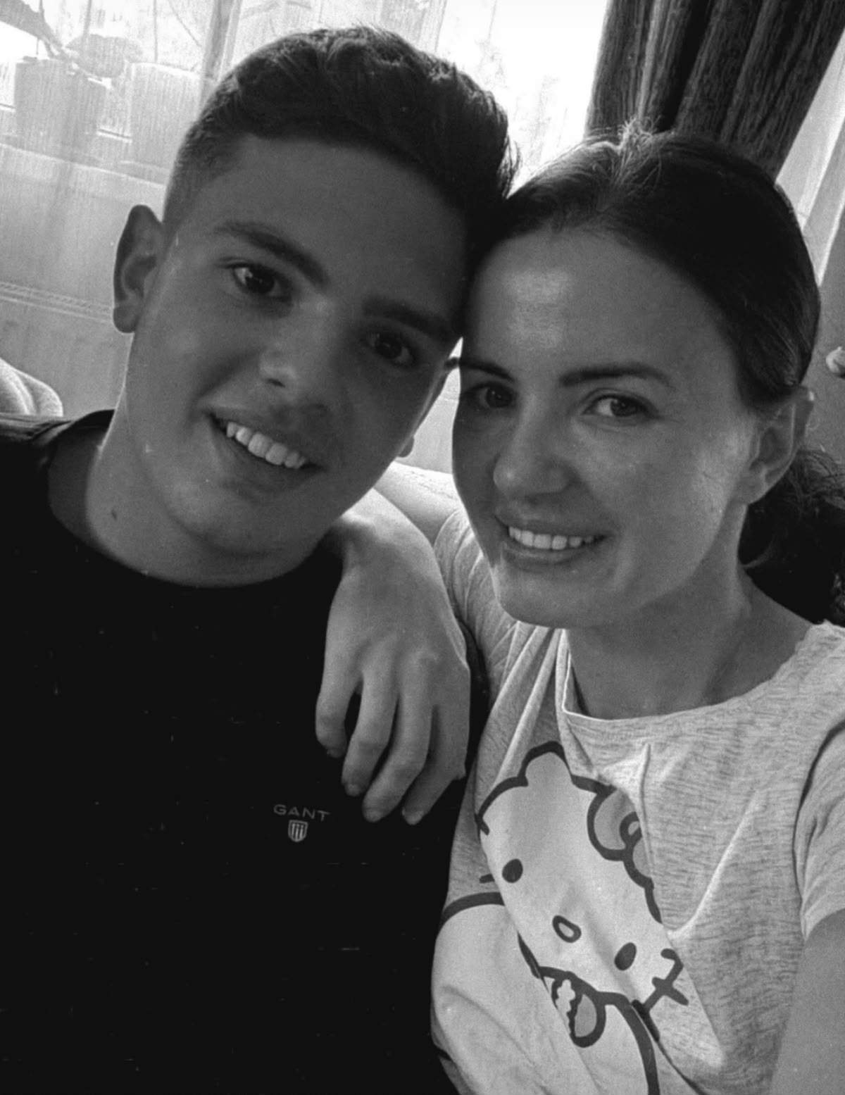 Mădălina Apostol și Tony, poză alb-negru