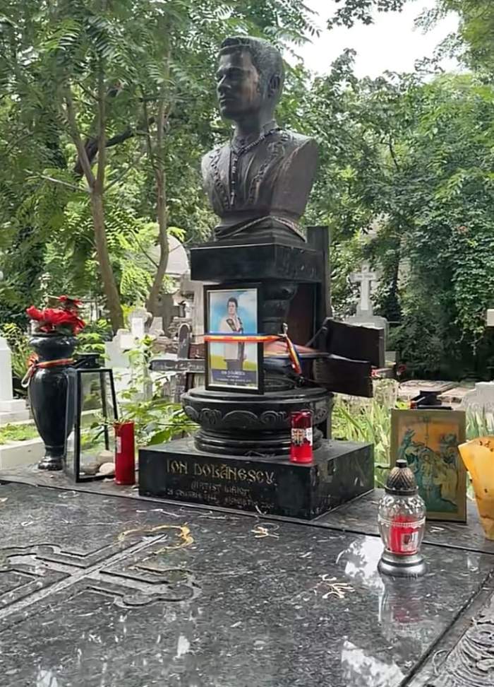 Cum arată mormântul lui Ion Dolănescu, la mai bine de 17 ani de la moartea sa. Gestul emoționant al foștilor colegi de breaslă