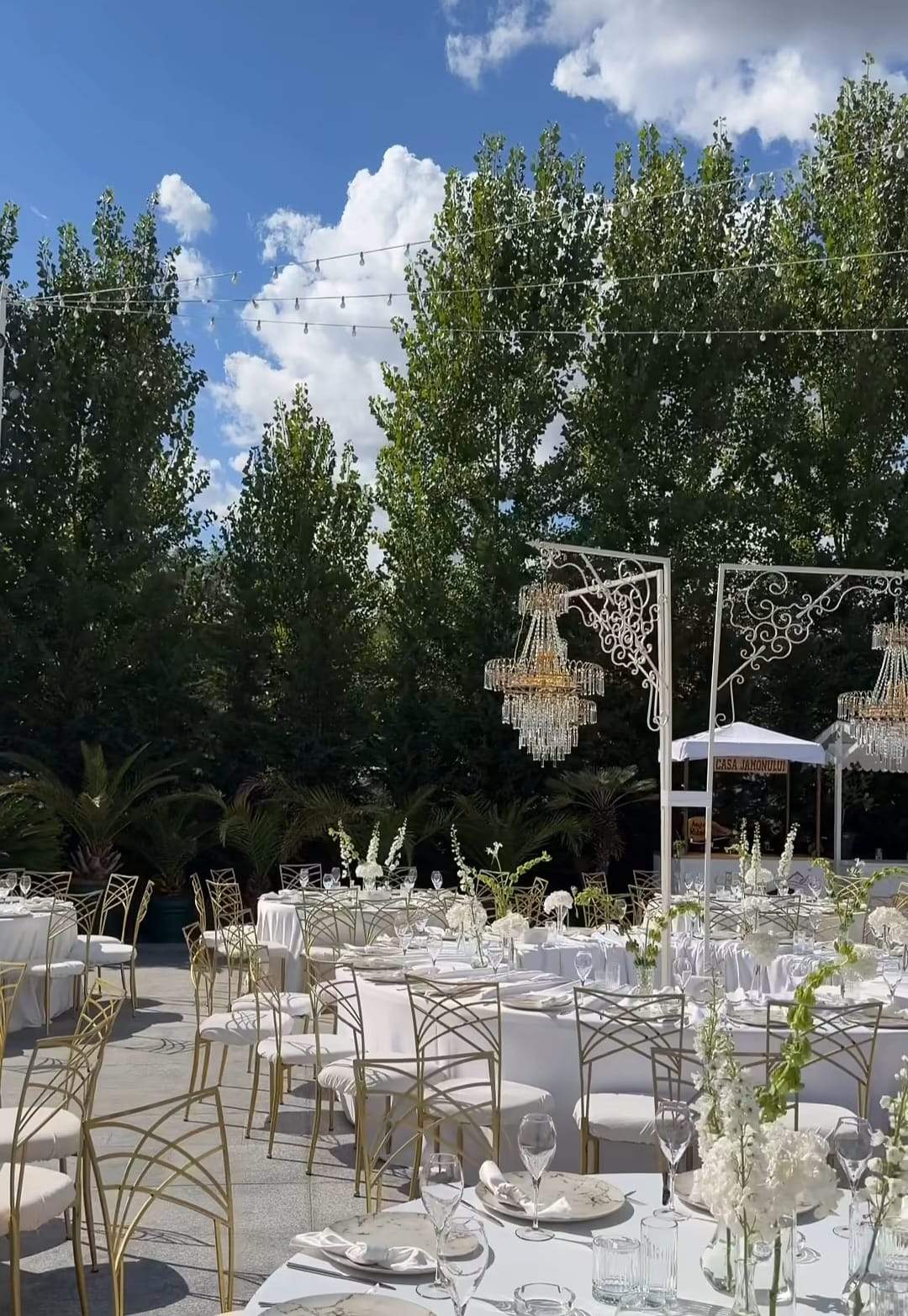 Cum arată locația nunții Andrei Volos cu Robert Lele. Imagini cu decorul de zeci de mii de euro | FOTO