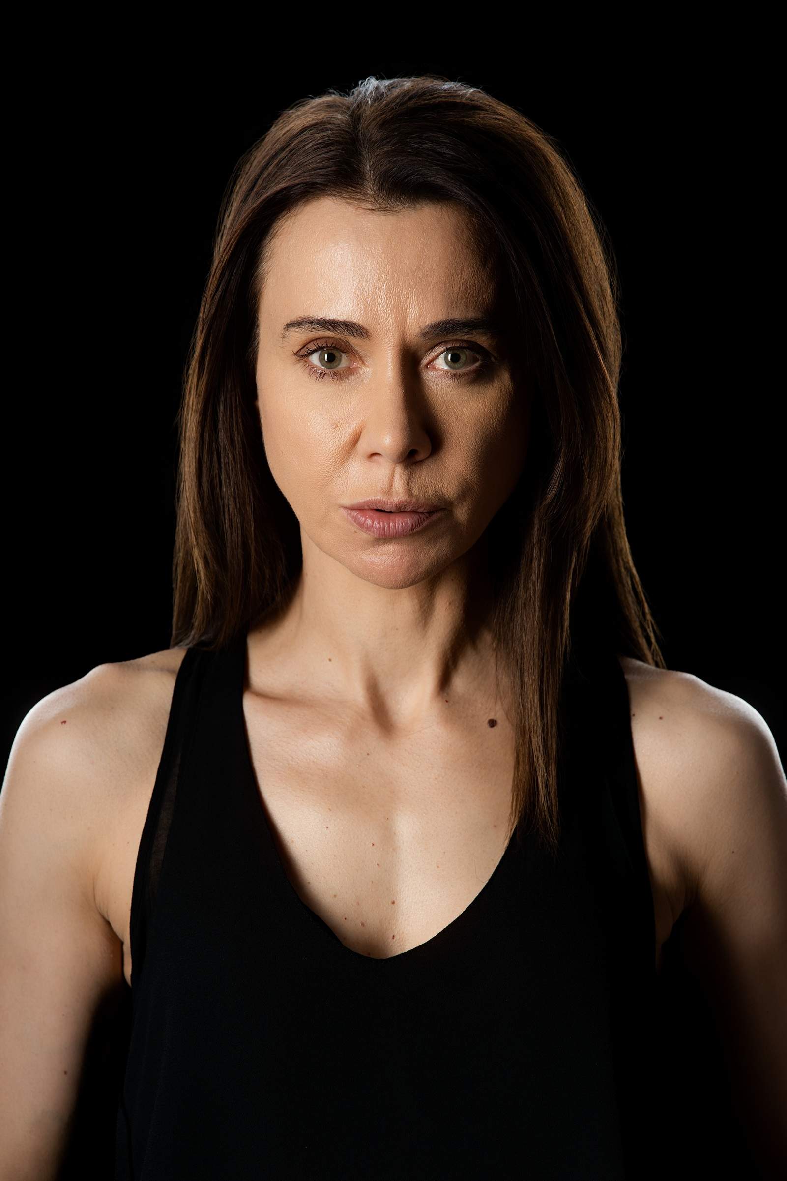 Andreea Vasile, rol-cheie ȋn noul serial original semnat Ruxandra Ion, pentru Antena 1, Inimă sub acoperire. Actriţa, schimbare radicală pentru rolul Clarei