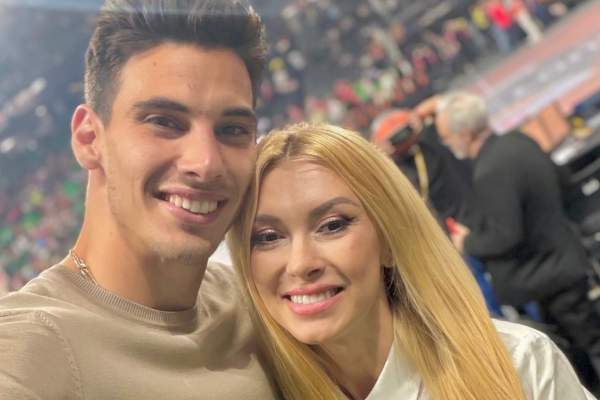 Andreea Bălan și Victor Cornea, în vacanță
