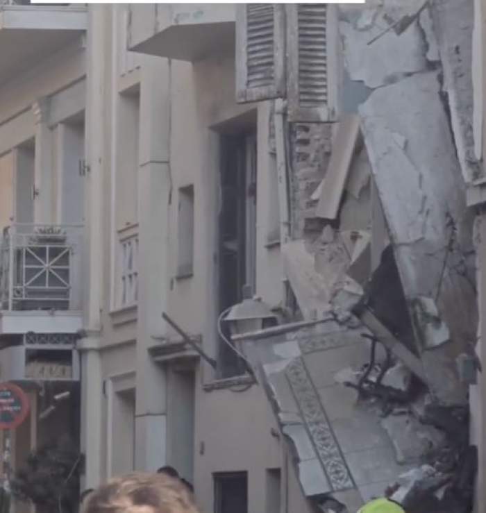 Clădire distrusă după explozie