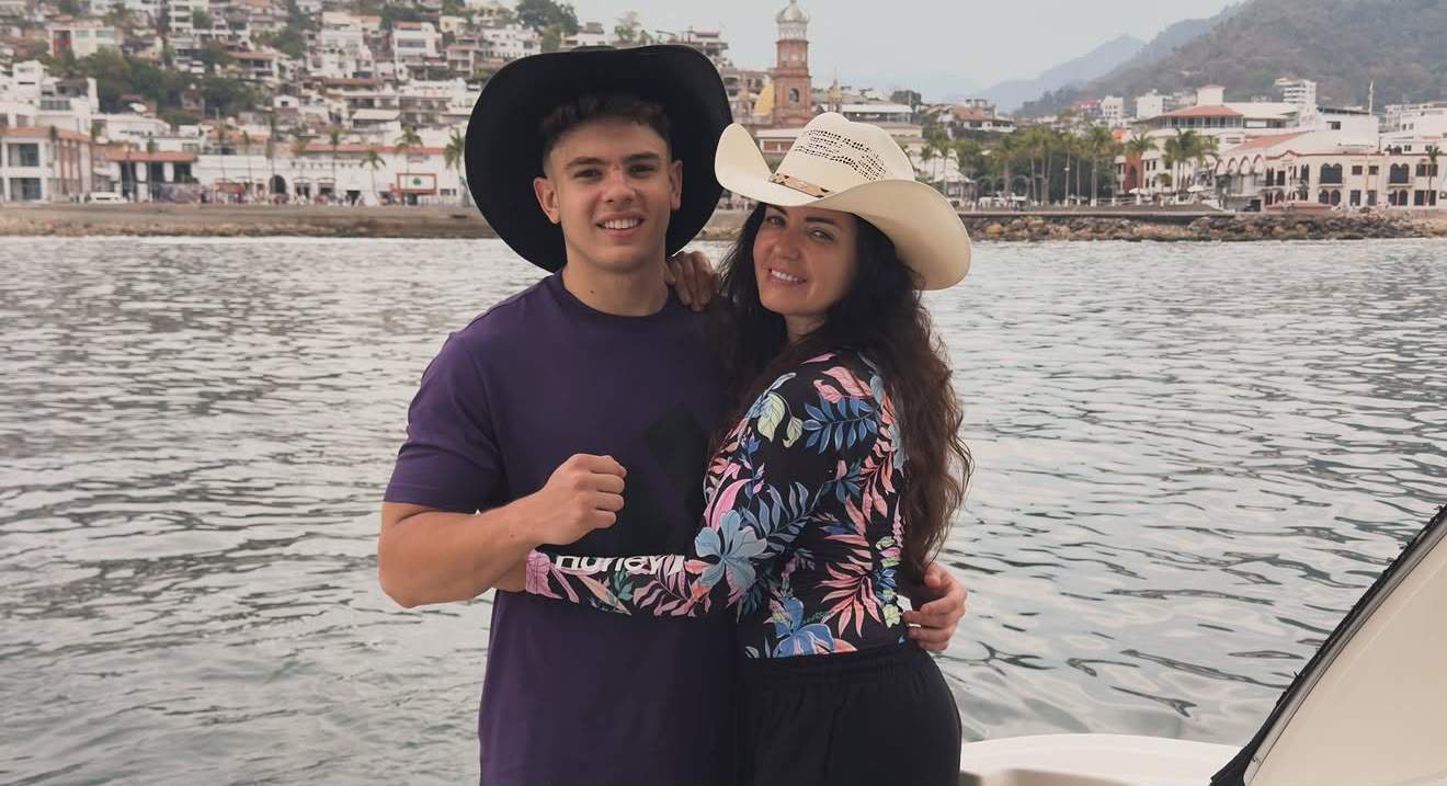 Mădălina Apostol alături de fiul ei