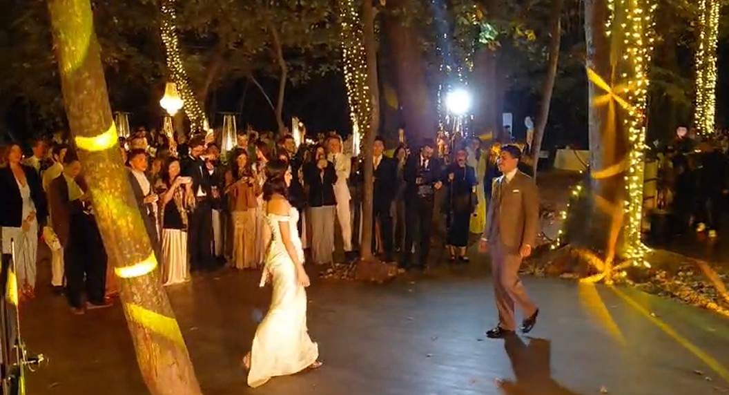 Imagini de la petrecerea de nuntă a fiicei Adinei Buzatu. Sara și Luca au atras toate privirile pe ringul de dans