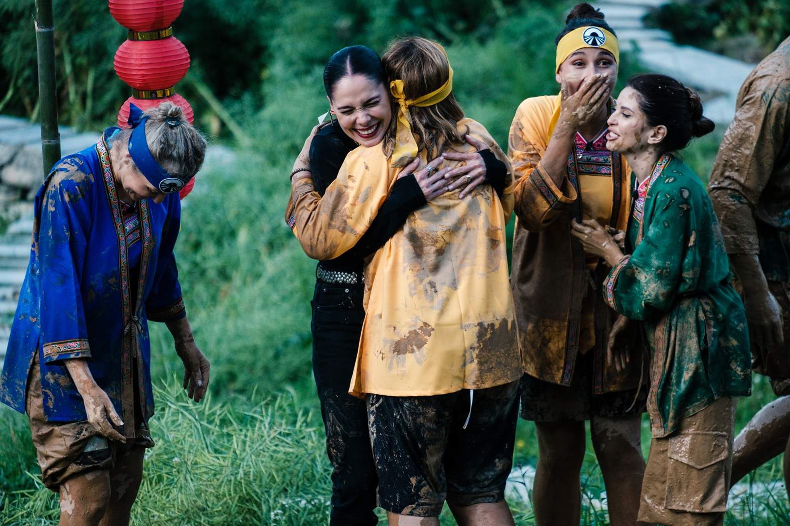 Tradițiile fascinante ale comunităților Yao și Dong, explorate de concurenții Asia Express pe Drumul Mătăsii, într-o nouă ediție lider detaşat de audiență