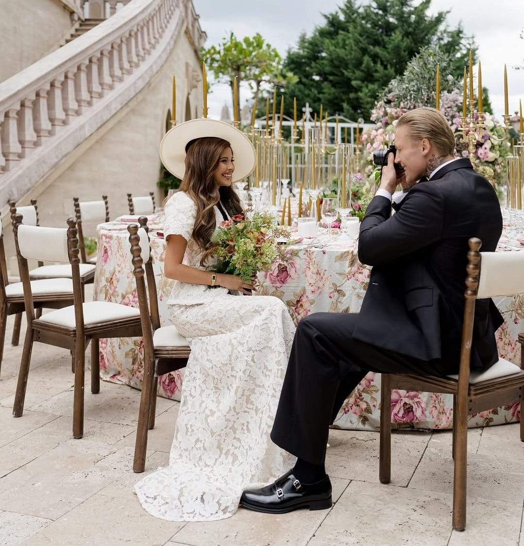 Primele imagini de la cununia civilă a lui Valerie Lungu cu Alex Gîlcă! Ce ținută inedită a ales influencerița