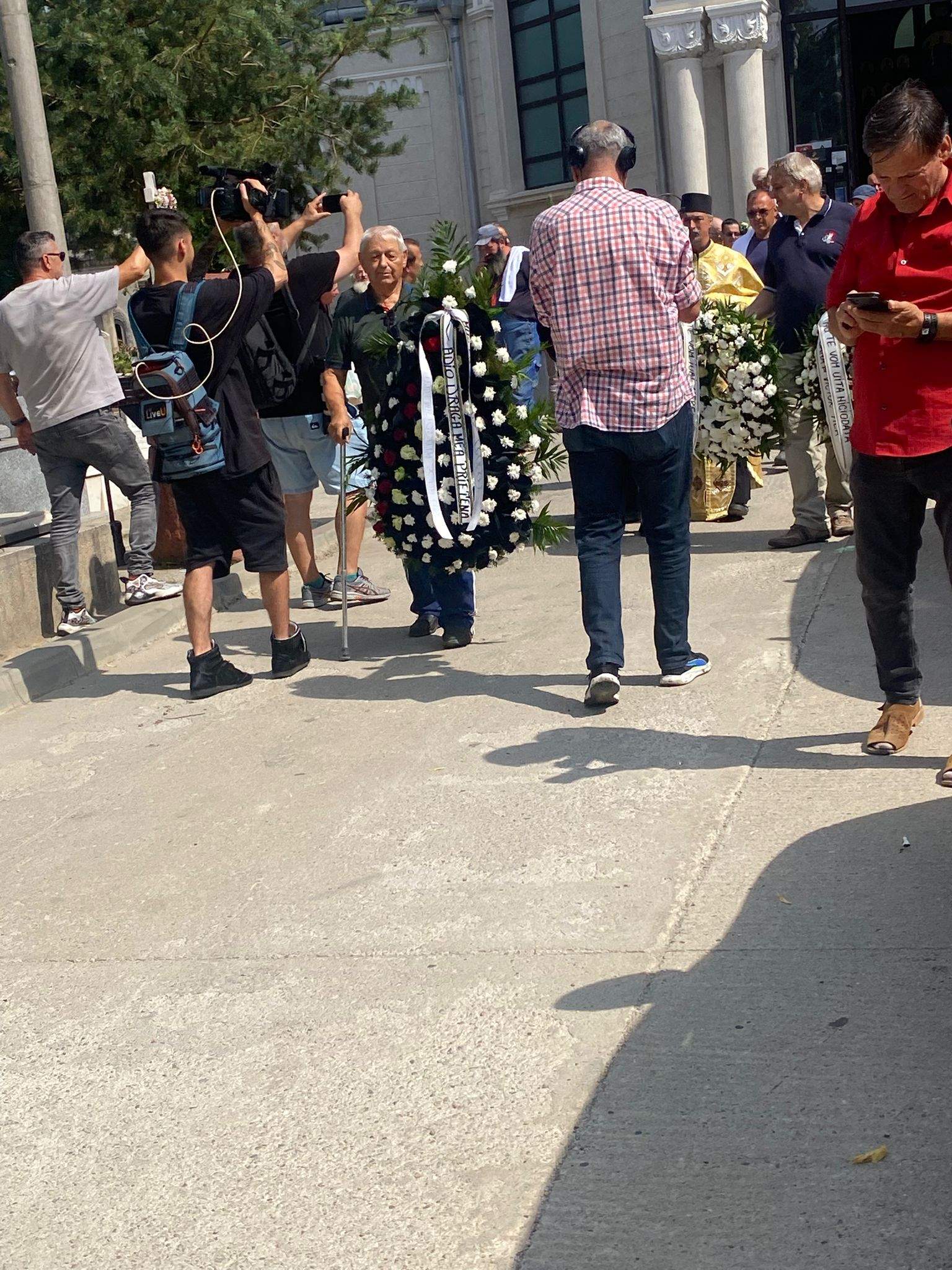 Primele imagini de la slujba de înmormântare a Ancăi Pandrea. Actrița urmează să fie condusă pe ultimul drum