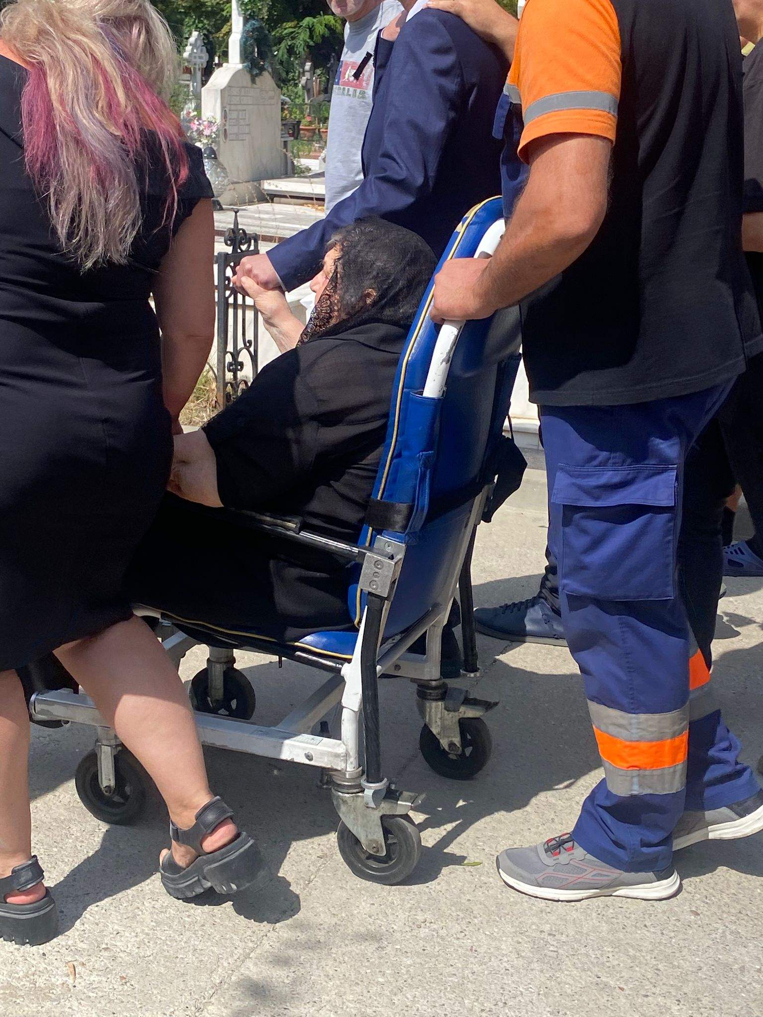 Primele imagini de la slujba de înmormântare a Ancăi Pandrea. Actrița urmează să fie condusă pe ultimul drum