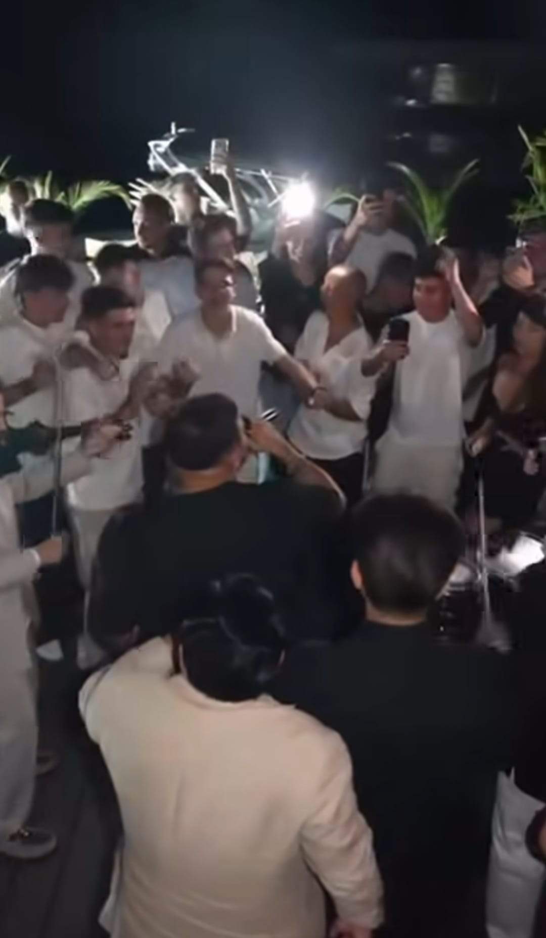 Cât a costat majoratul lui Bebeto! Anamaria Prodan nu s-a uitat la bani. Suma uriașă cheltuită pentru petrecerea de 18 ani