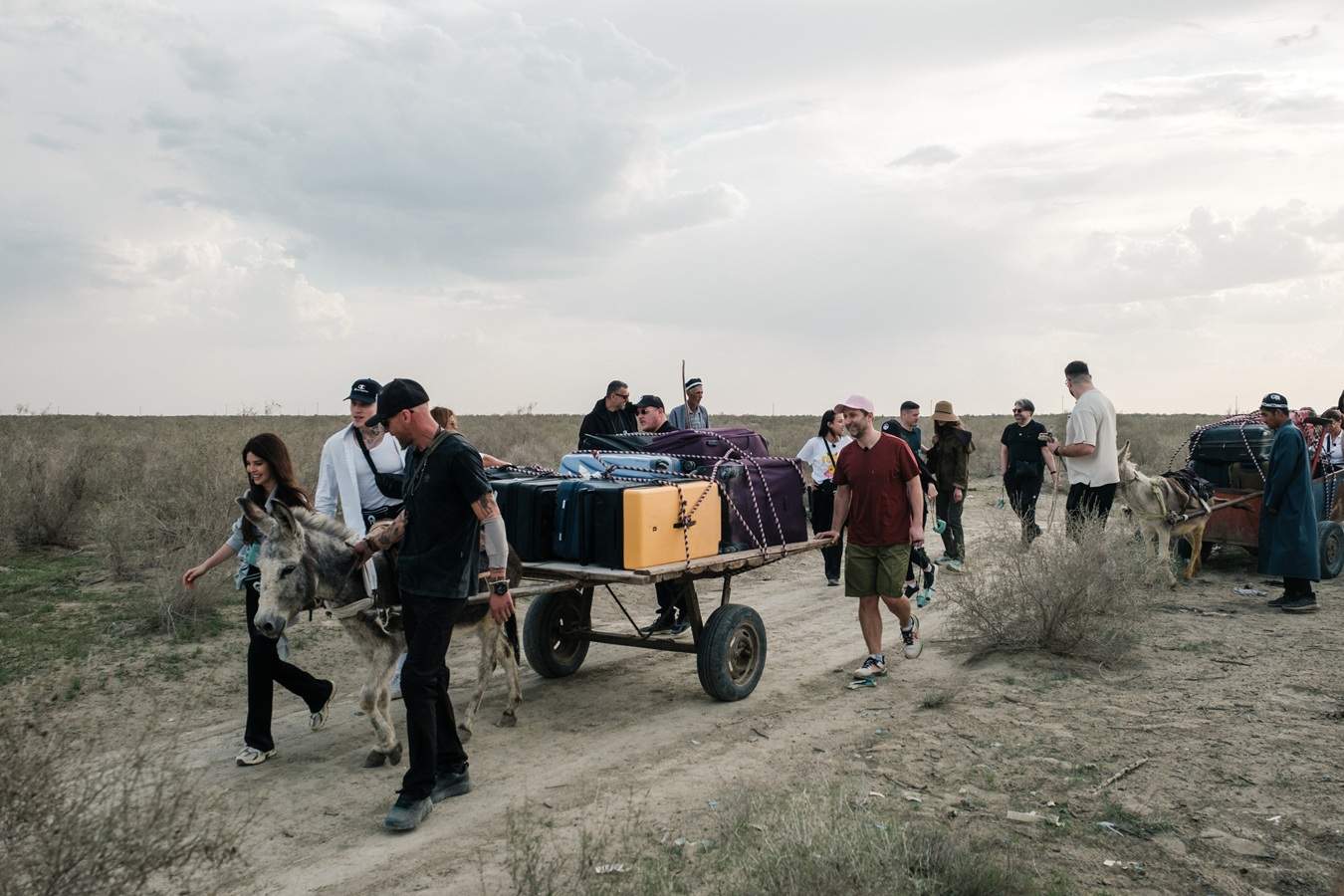 Asia Express începe în forță! Concurenții au ajuns în mijlocul deșertului din Uzbekistan