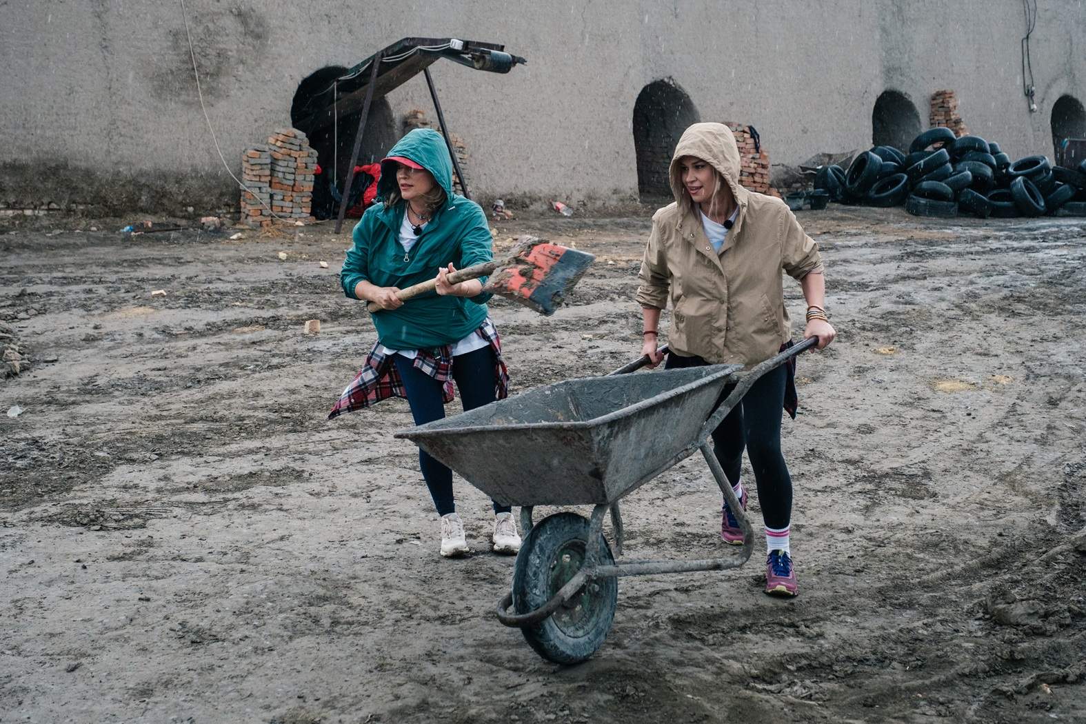 Premiera Asia Express – Drumul Mătăsii, lider detaşat de audiență! Diseară, ploaia schimbă totul. Concurenții, puşi la grea încercare într-o fabrică de cărămizi