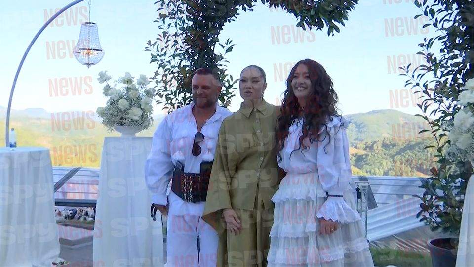 Carmen Chindriș s-a căsătorit! IMAGINI EXCLUSIVE cu artista în ziua cea mare